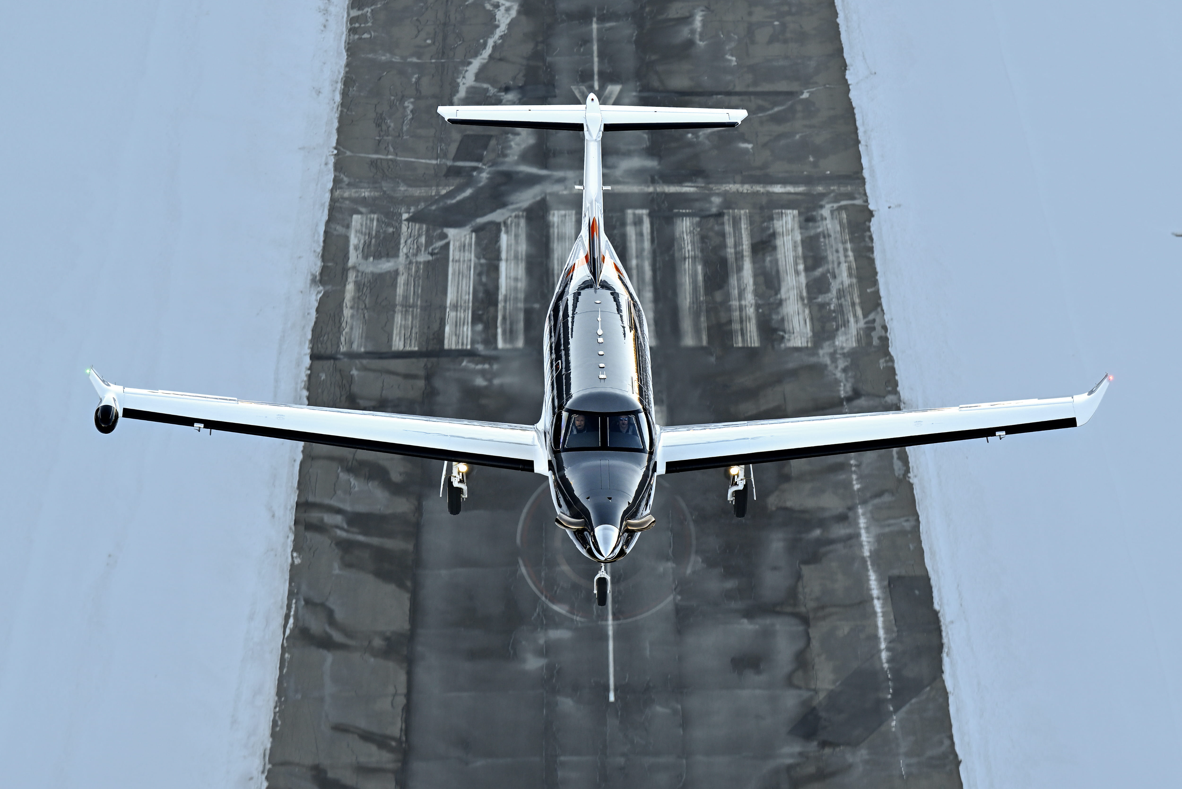 Tawazun, Pilatus expand cooperation on PC-12 Pro composite parts production with Strata